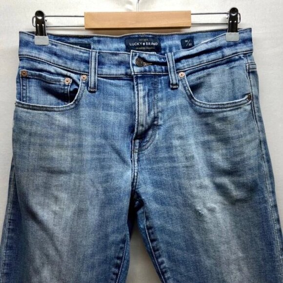 Lucky Brand Jeans 110 Slim Men's 30x32 Blue Light Wash Distressed Stretch Denim - Picture 2 of 16